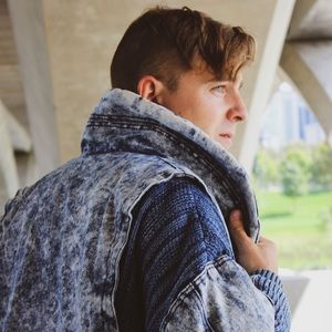 Meet your Posher, Aaron